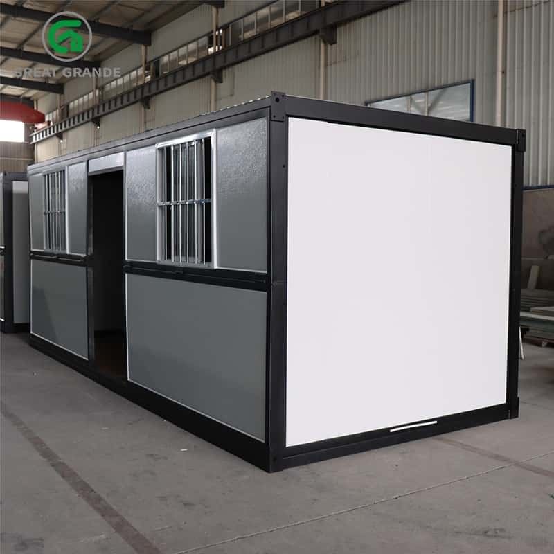 Customized In Black Frame Folding Prefab Homes Side Wall Door Dengan Tiga Jendela